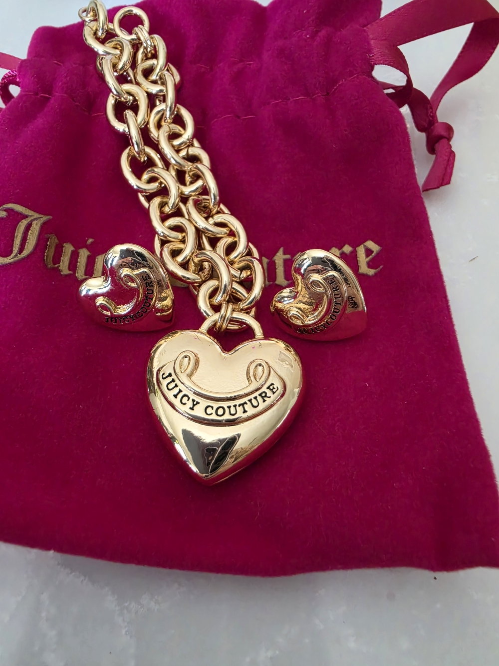 Juicy Couture Gold Heart Charm Bracelet & Earring Set - Gold